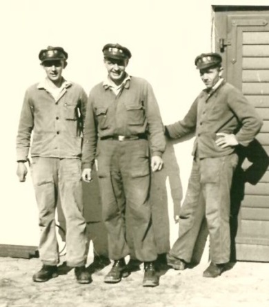 Historisches Bild von drei Arbeitern